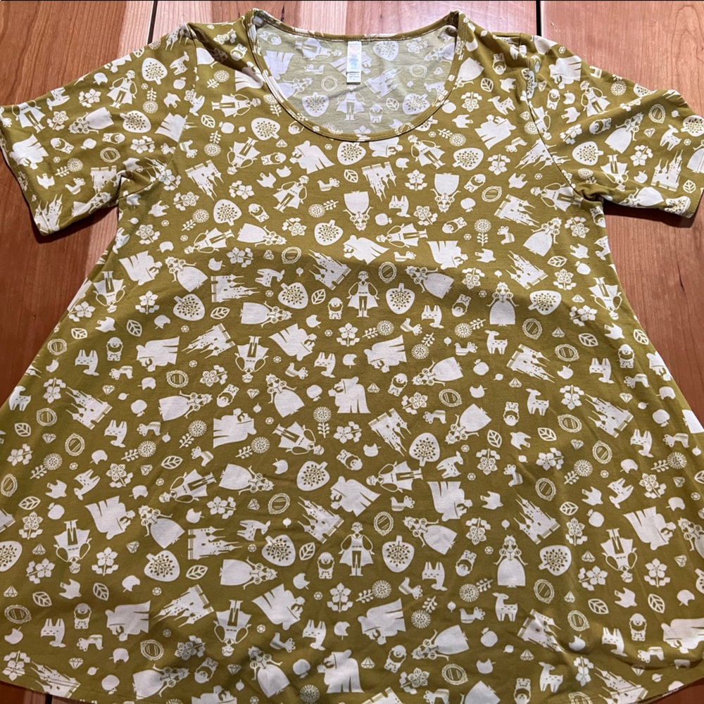 Lu La Roe Disney Snow White top